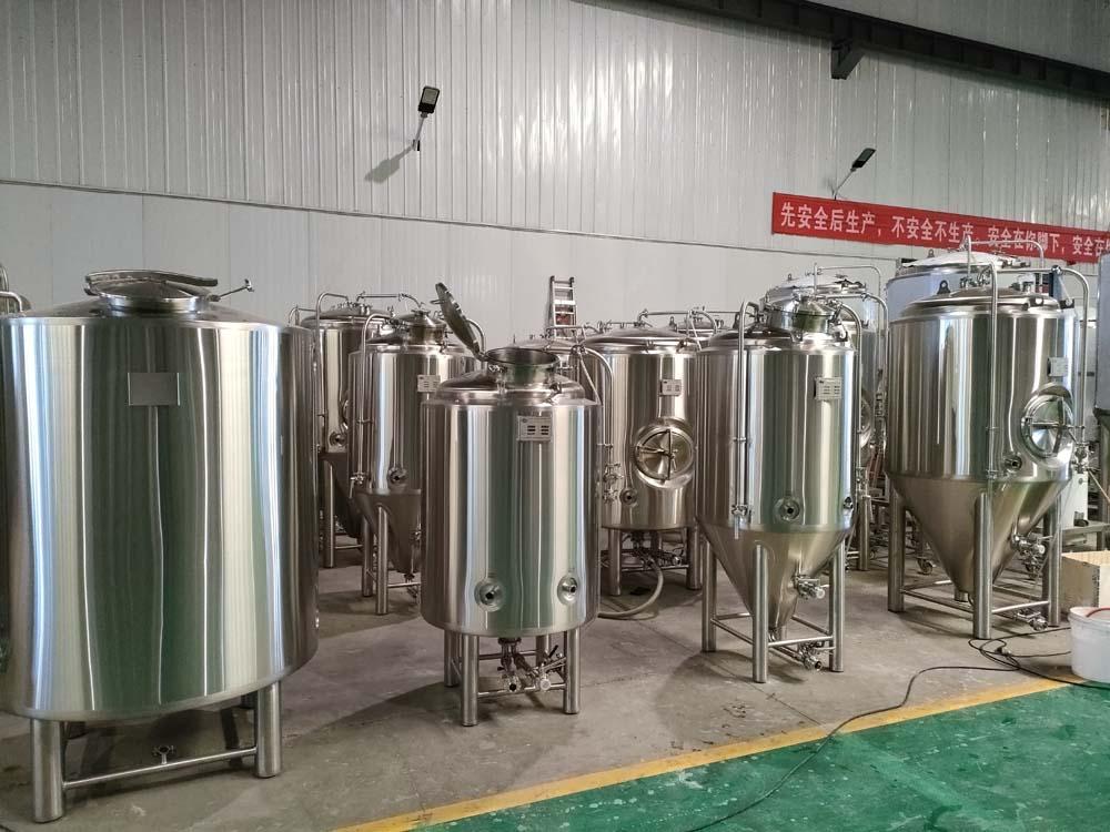500L Jacketed conical fermenter